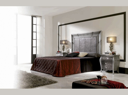 Fotografía de Muebles de dormitorios de matrimonio en madera maciza VICTORIA 09