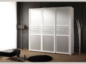 Armario  de 3 puertas para dormitorio de matirmonio modelo Burgos