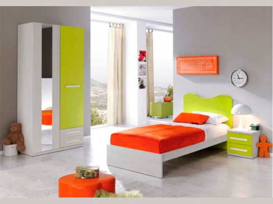 Fotografía de Dormitorio juvenil con cama, ambiente 18