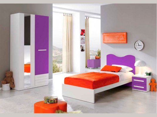 Fotografía de Dormitorio juvenil con cama, ambiente 18 c